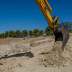 Cazo de la excavadora durante las prácticas de movimiento de tierras en Gala Formación